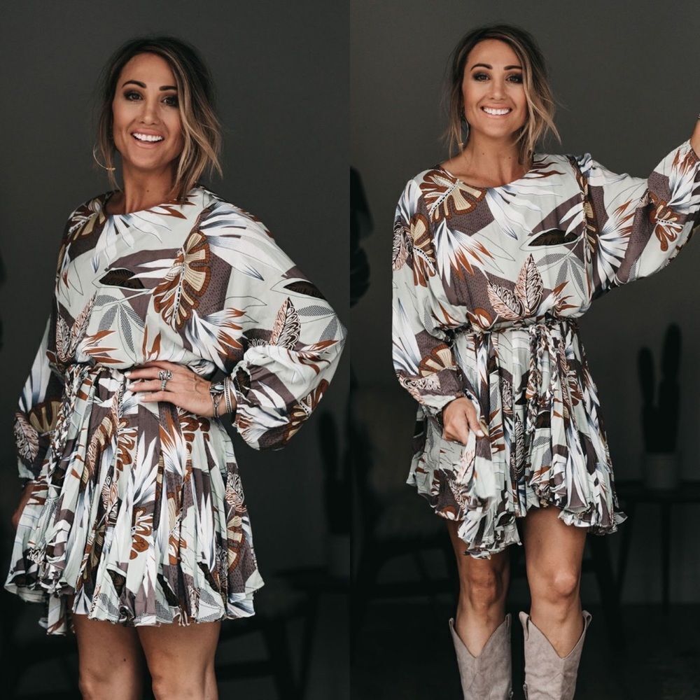 Fall print sage green short dress family photos
